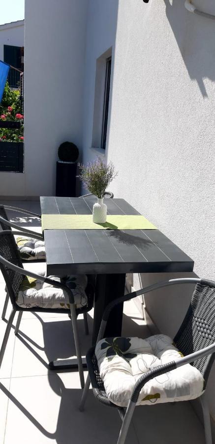 Apartmani Hermes Jadrija Exterior photo