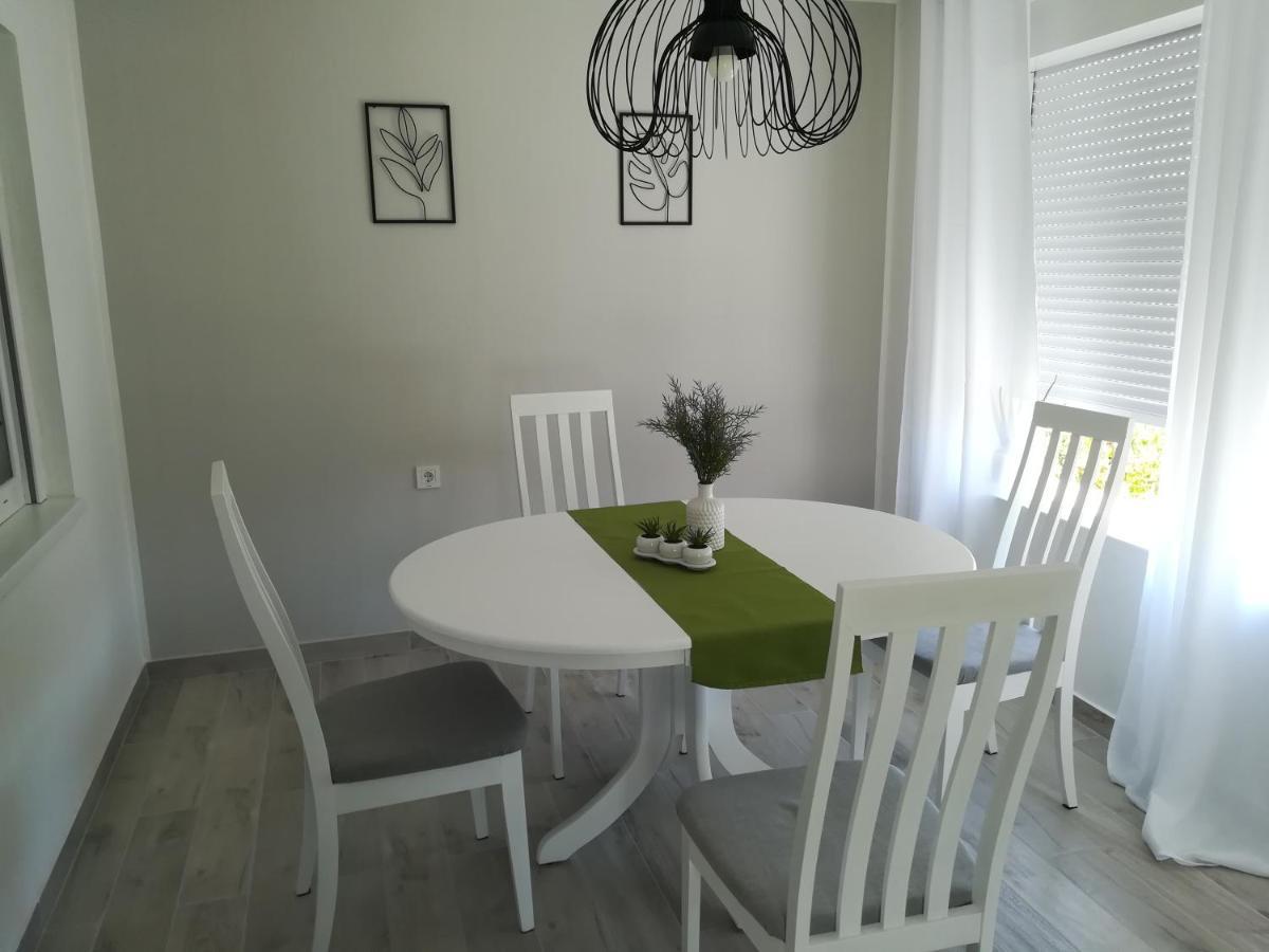 Apartmani Hermes Jadrija Exterior photo